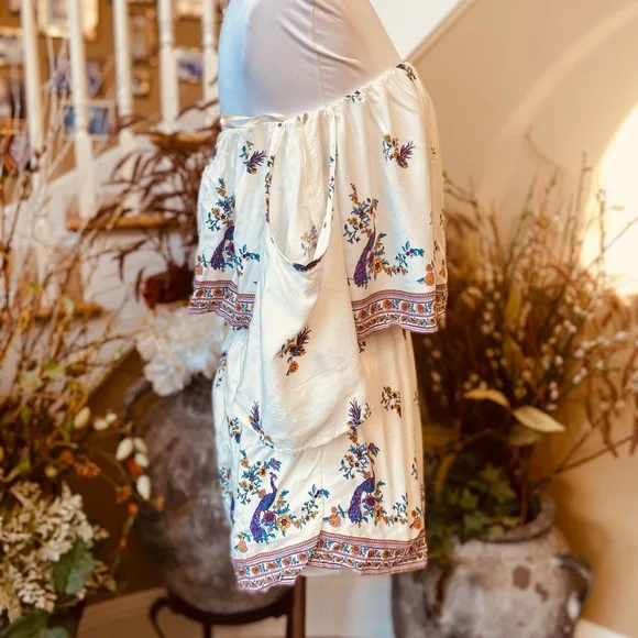 Forever 21 Peacock Print Flounce Romper White Size L - Picture 5 of 8